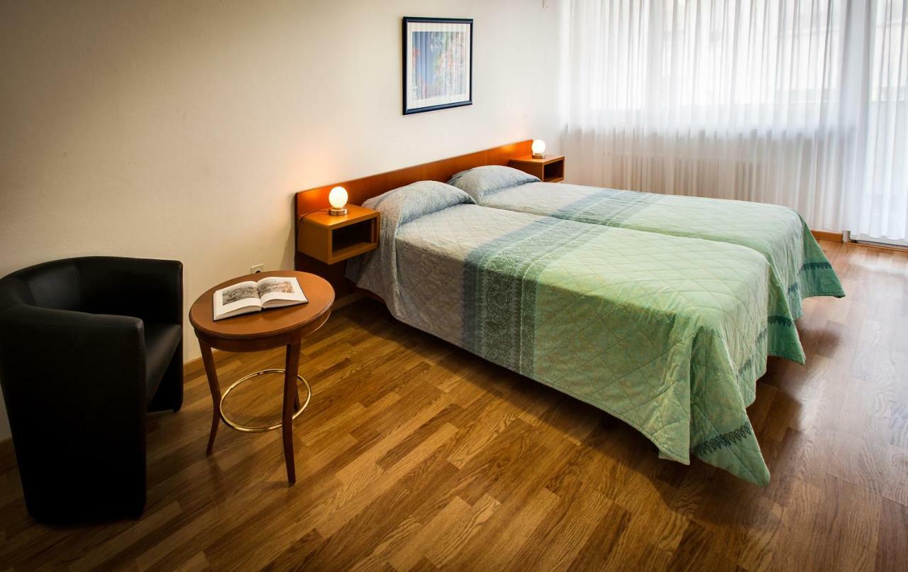 Residenze Dell'Angelo Hotel โลการ์โน ภายนอก รูปภาพ