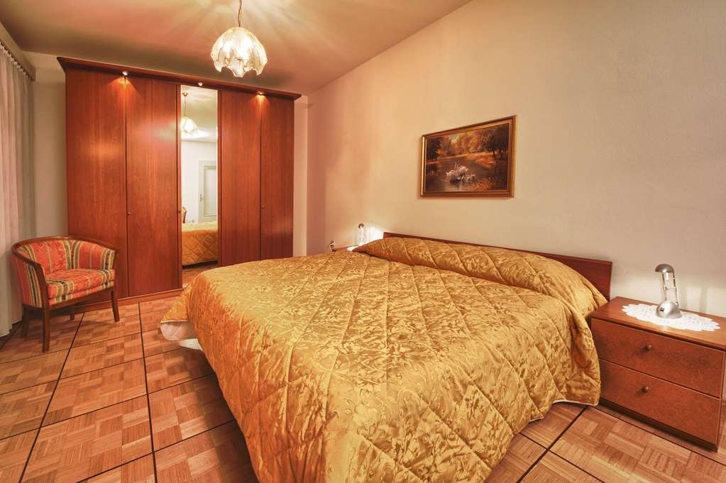 Residenze Dell'Angelo Hotel โลการ์โน ห้อง รูปภาพ