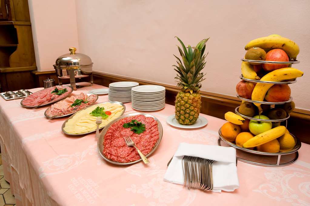 Residenze Dell'Angelo Hotel โลการ์โน ร้านอาหาร รูปภาพ